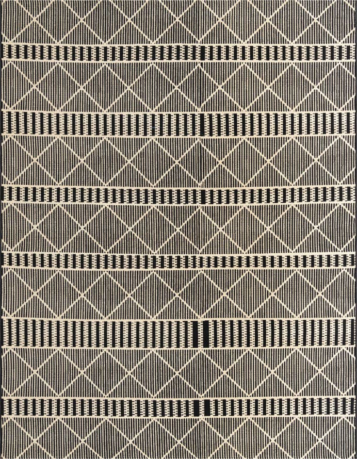 Detail image of 7' 10 x 10' Easy-Clean Lattice Indoor / Outdoor Rug