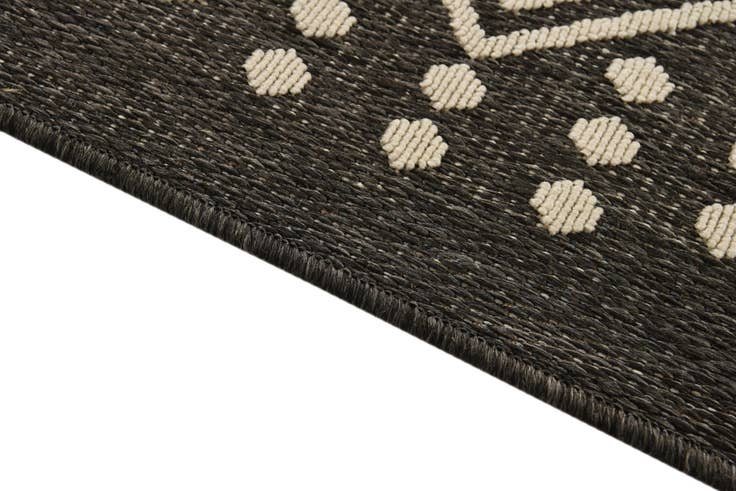 Detail image of 5' 3 x 7' 8 Easy-Clean Modern Indoor / Outdoor Rug