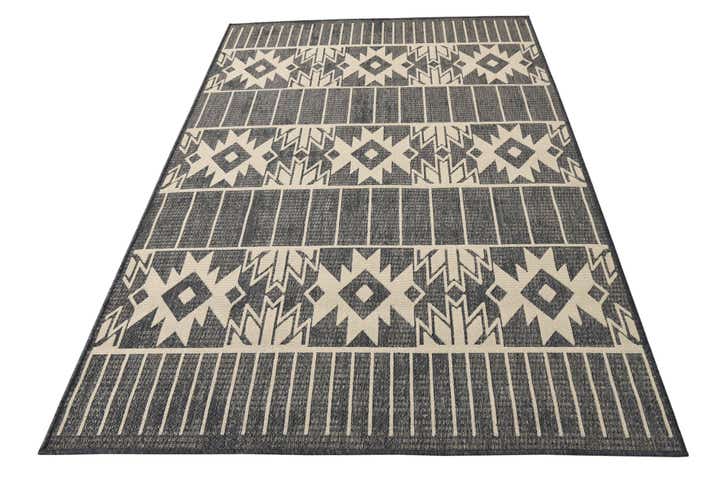 5' 3 x 7' 9 Easy-Clean Modern Indoor / Outdoor Rug