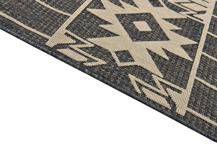 Detail image of 5' 3 x 7' 9 Easy-Clean Modern Indoor / Outdoor Rug