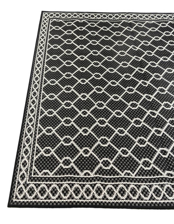 Detail image of 5' 3 x 7' 8  Washable Modern Indoor / Outdoor Rug