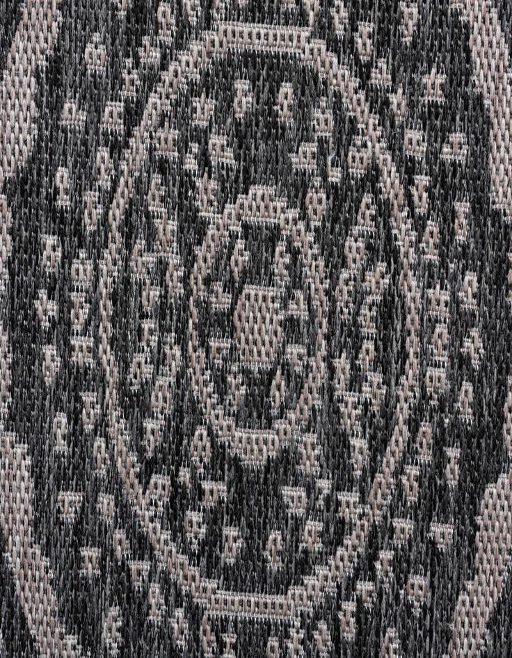 Detail image of 5' x 7' 2  Washable Traditional Indoor / Outdoor Rug