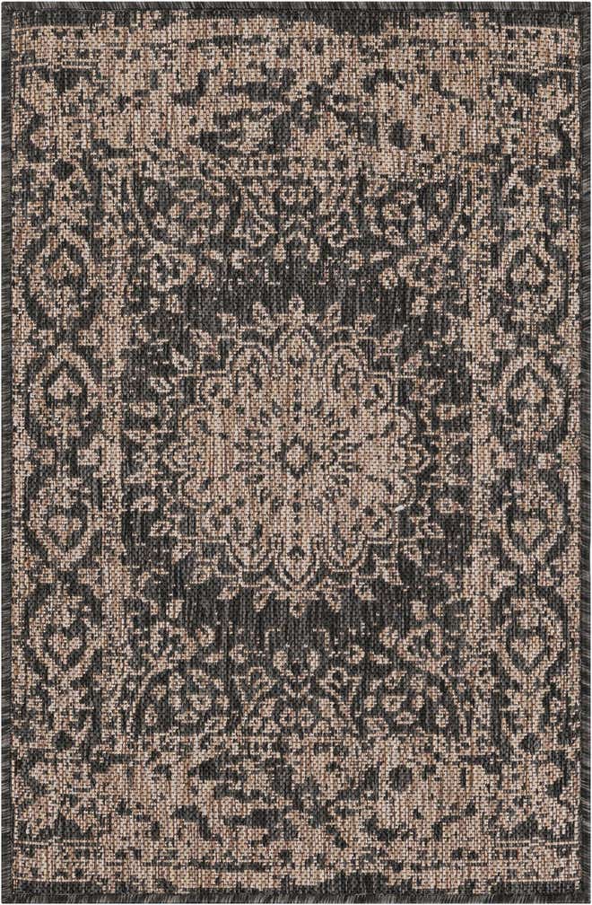 2' x 3' Easy-Clean Traditional Indoor / Outdoor Rug