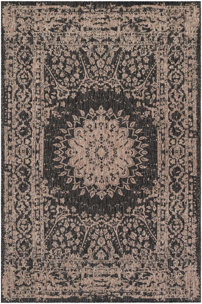 5' 3 x 8' Easy-Clean Traditional Indoor / Outdoor Rug