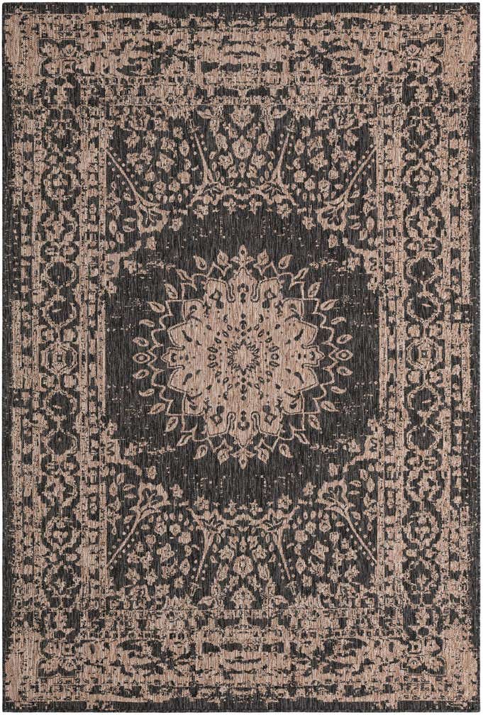 6' x 9' Easy-Clean Traditional Indoor / Outdoor Rug