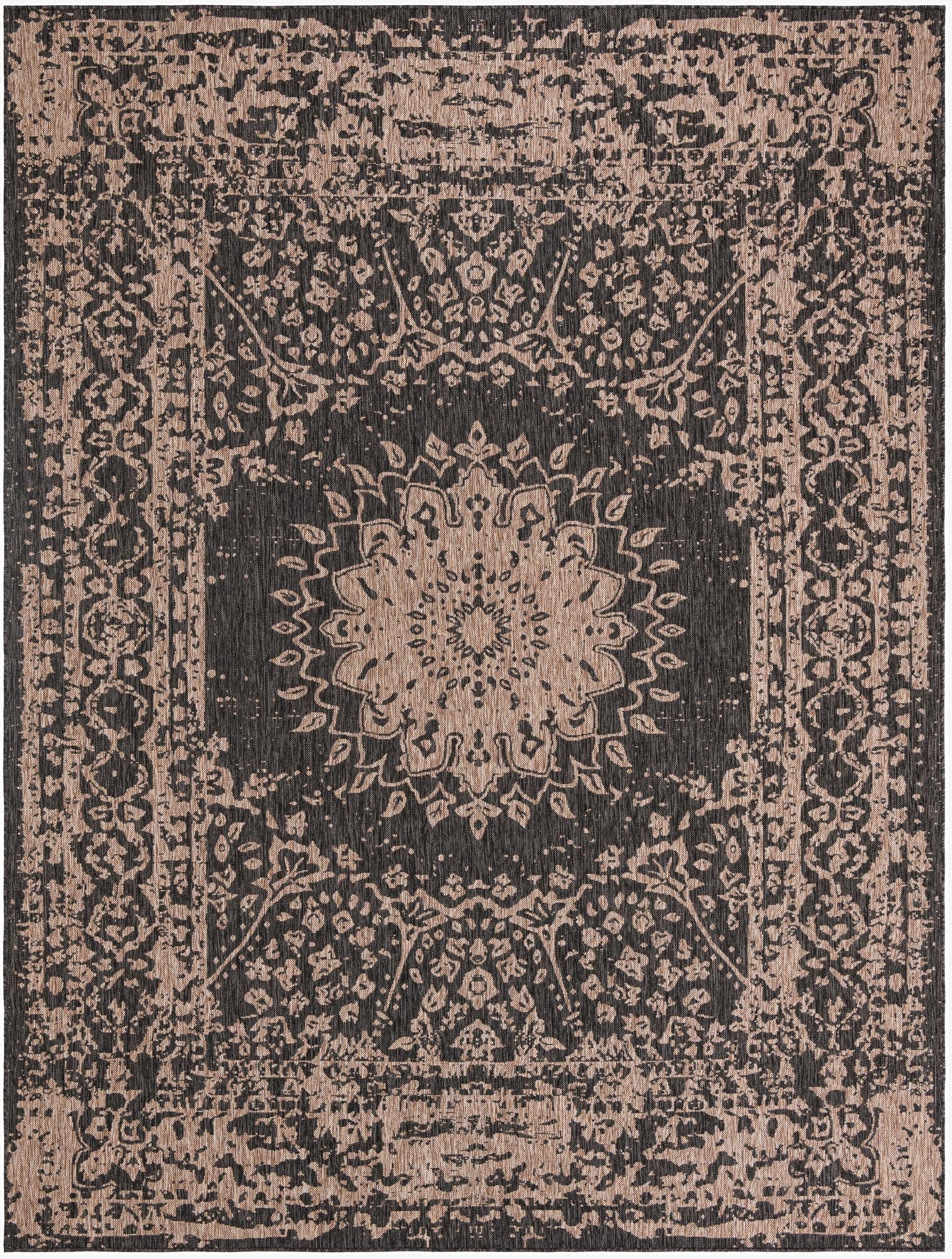 9' x 12'  Washable Traditional Indoor / Outdoor Rug