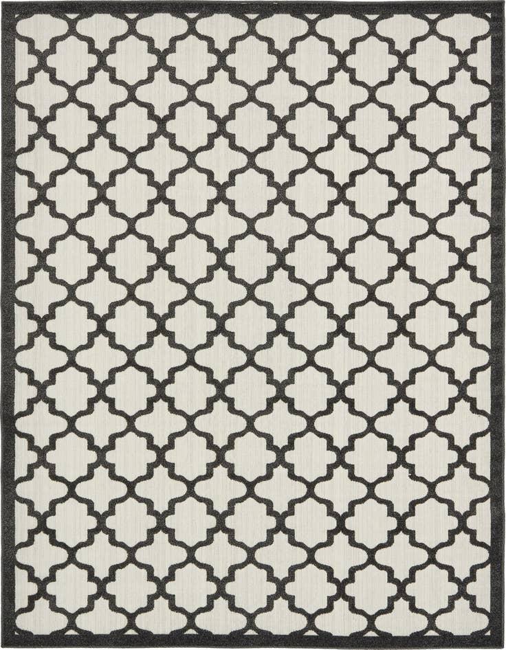 Detail image of 7' x 10' Easy-Clean Trellis Indoor / Outdoor Rug