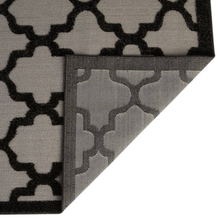 Detail image of 8' x 10' Easy-Clean Trellis Indoor / Outdoor Rug