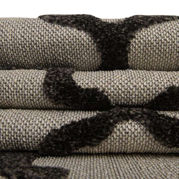 8' x 10' Easy-Clean Trellis Indoor / Outdoor Rug