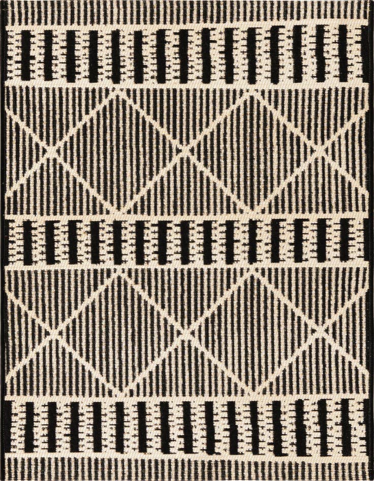 Detail image of 2' x 3' Easy-Clean Trellis Indoor / Outdoor Rug
