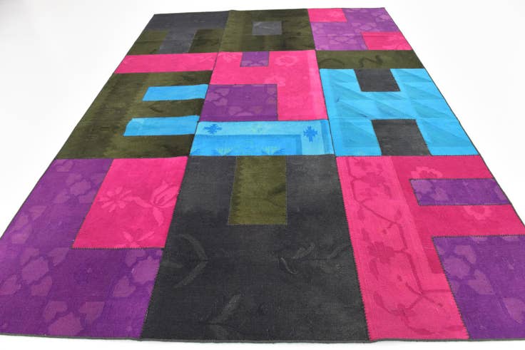 Detail image of 7' 3 x 10' Hand Woven Patchwork Wool Rug