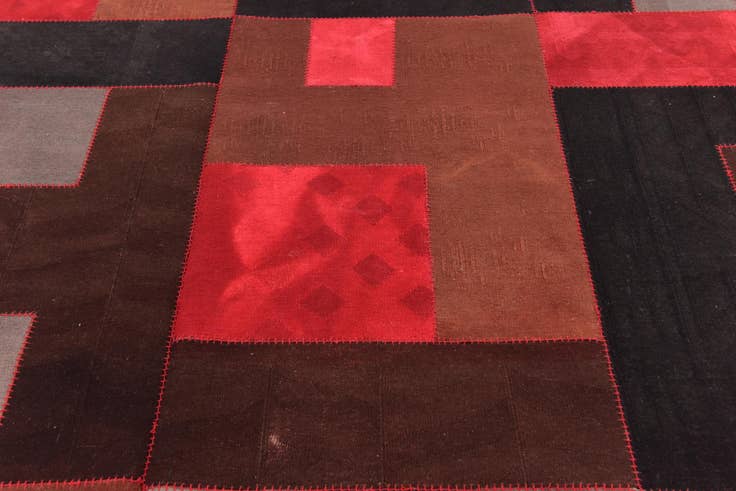 Detail image of 7' 2 x 10' Hand Woven Patchwork Wool Rug