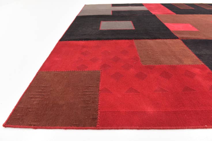 Detail image of 7' 2 x 10' Hand Woven Patchwork Wool Rug