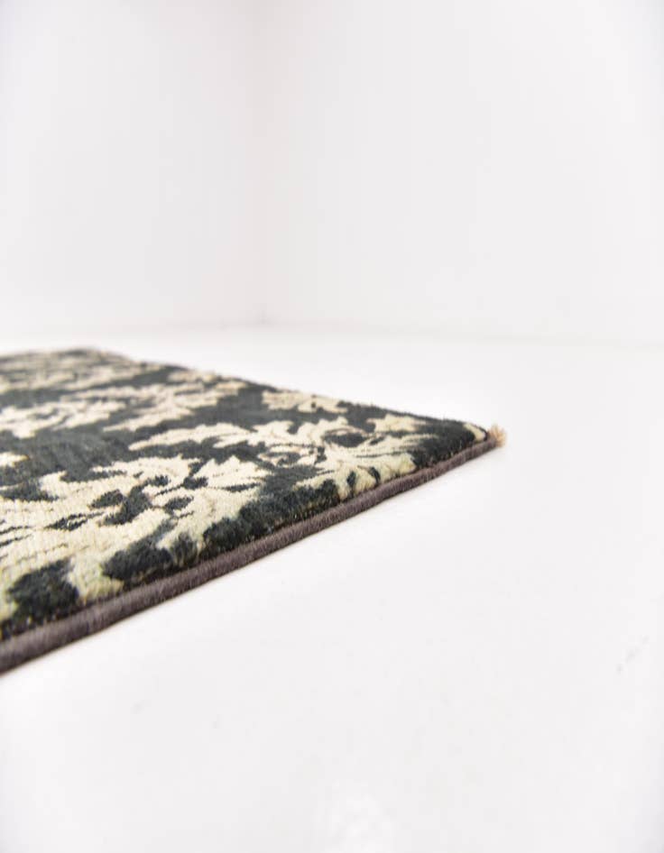 Detail image of 5' x 6' 4  Hand Knotted Peshawar Ziegler Oriental Rug