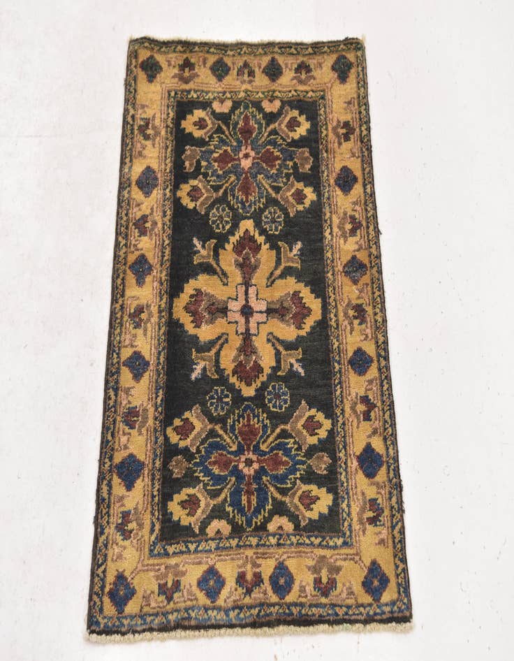 Detail image of 2' x 2' 10 Hand Knotted Peshawar Ziegler Rug