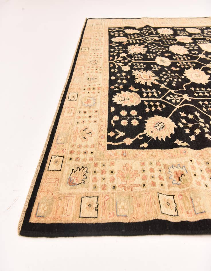 Detail image of 8' 4 x 9' 10 Hand Knotted Peshawar Ziegler Rug