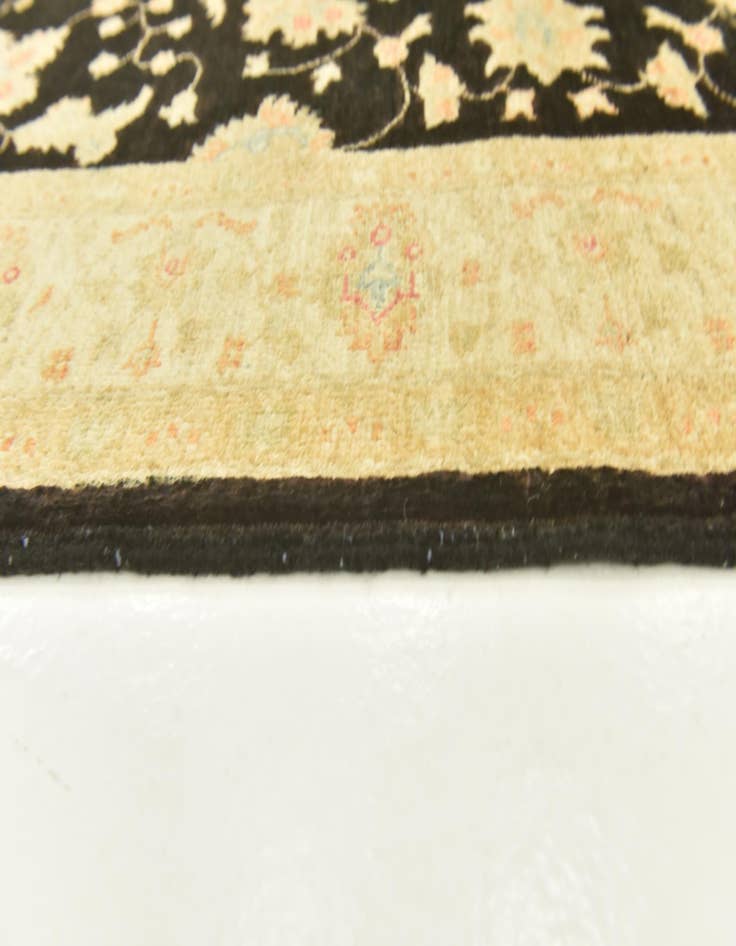 Detail image of 4' 2 x 5' 5  Hand Knotted Peshawar Ziegler Rug