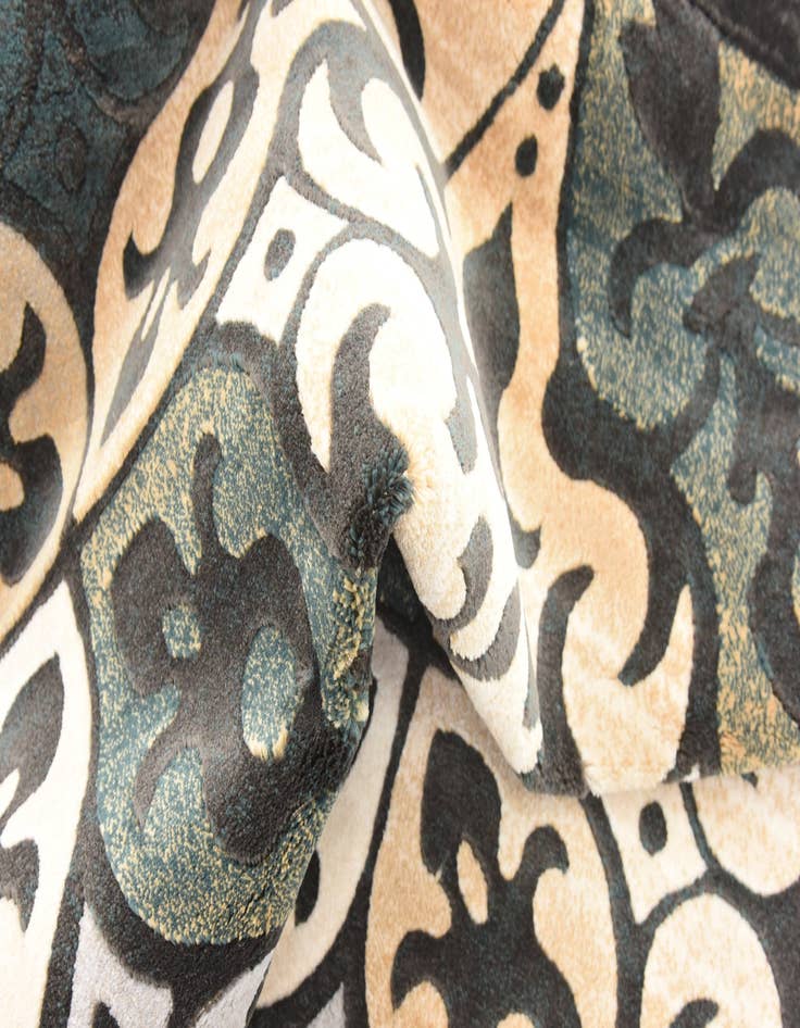 Detail image of 6' 7 x 9' 10 Reproduction Gabbeh Rug