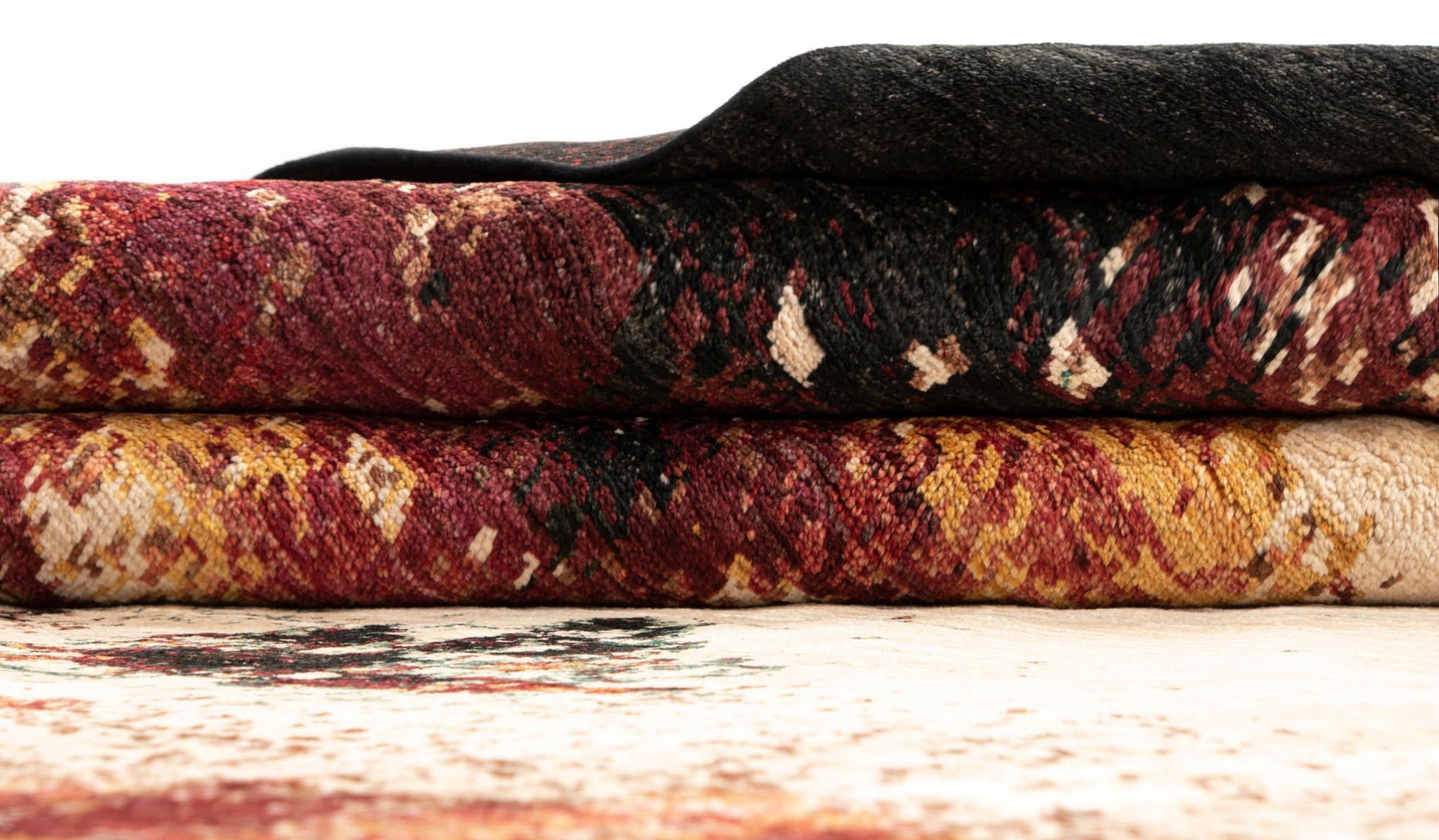 7' 10 x 9' 10 Rubin Wool Rug