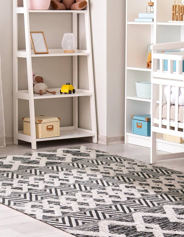 Detail image of 4' 5 x 6' Sabrina Soto Casa Valencia Rug