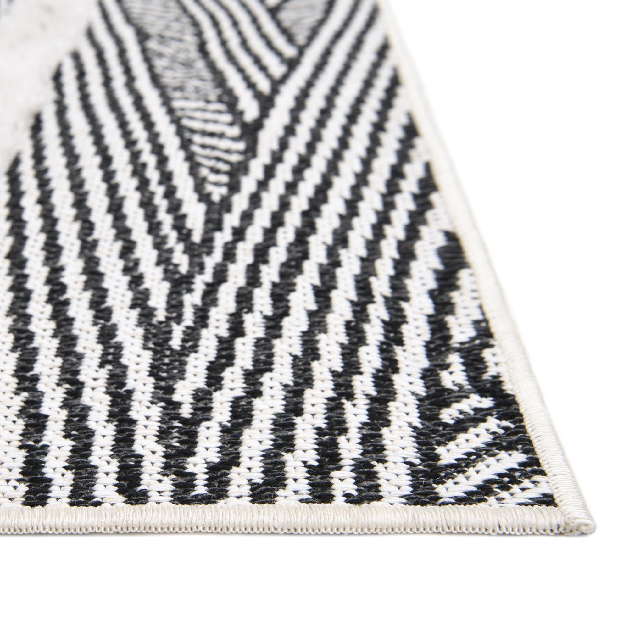 5' 3 x 8' Sabrina Soto Casa Madrid Rug