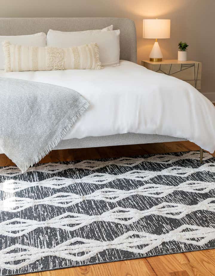 5' 3 x 8' Sabrina Soto Casa Palma Rug