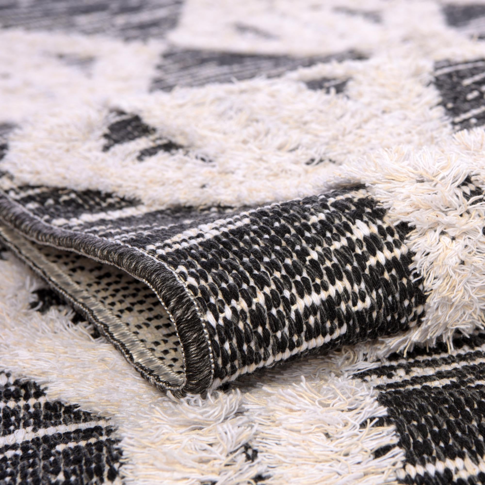 5' 3 x 8' Sabrina Soto Casa Palma Rug