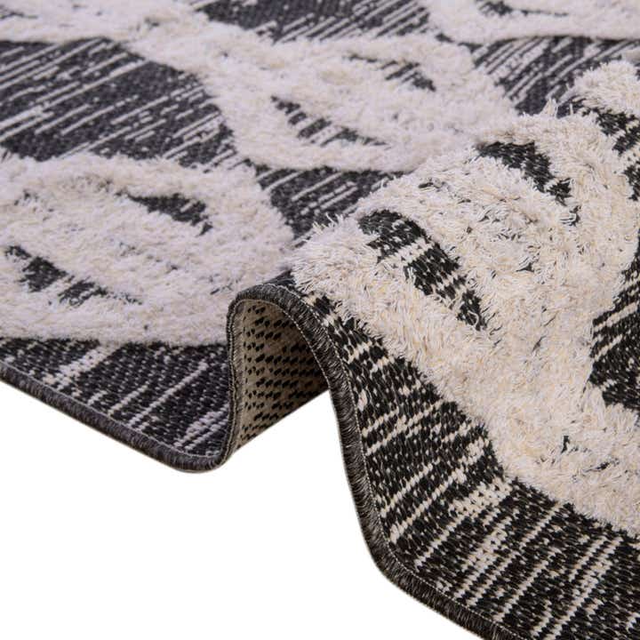 5' 3 x 8' Sabrina Soto Casa Palma Rug