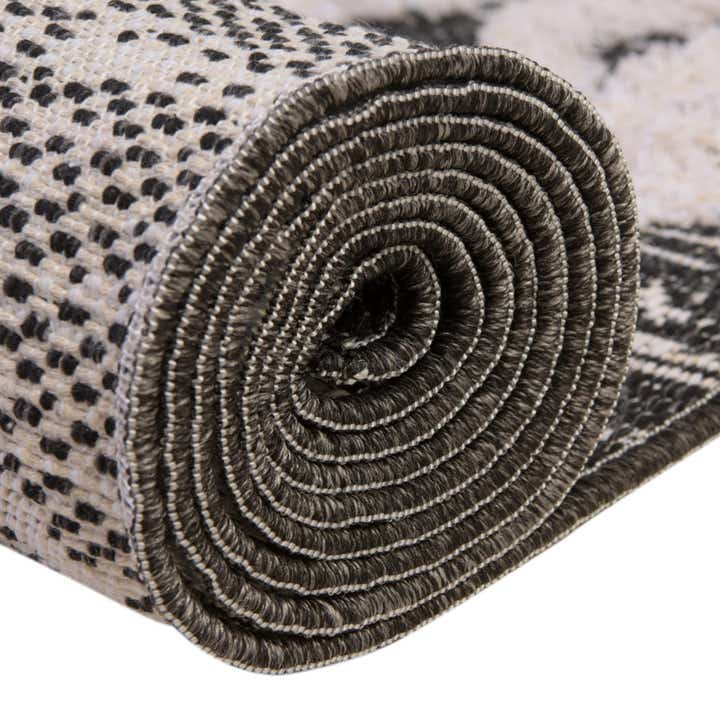 5' 3 x 8' Sabrina Soto Casa Palma Rug