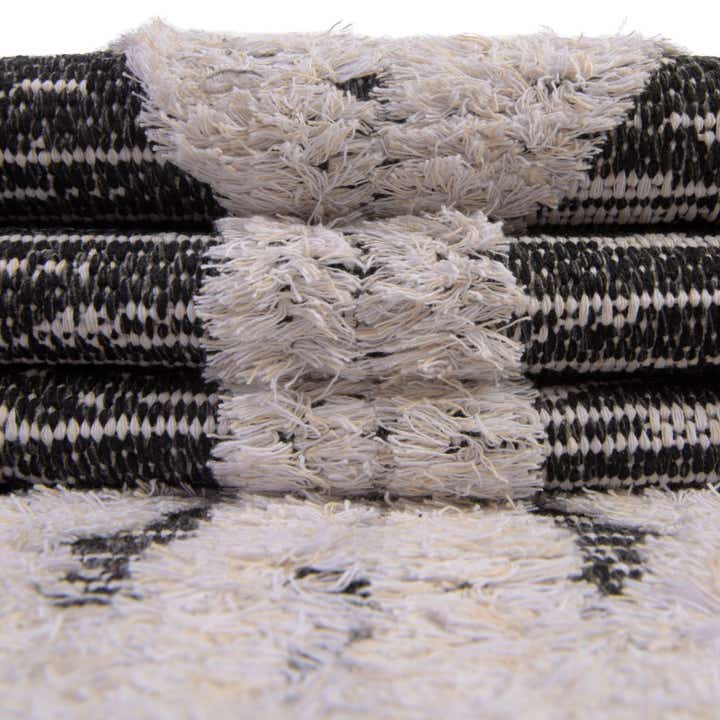 5' 3 x 8' Sabrina Soto Casa Palma Rug