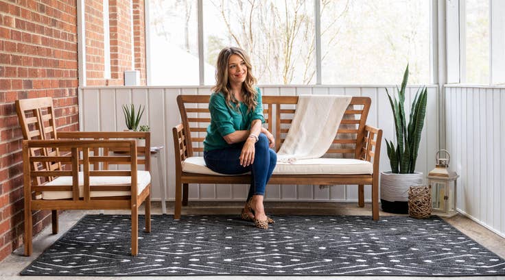 Detail image of 8' x 10' Easy-Clean Sabrina Soto Ella Indoor / Outdoor Rug