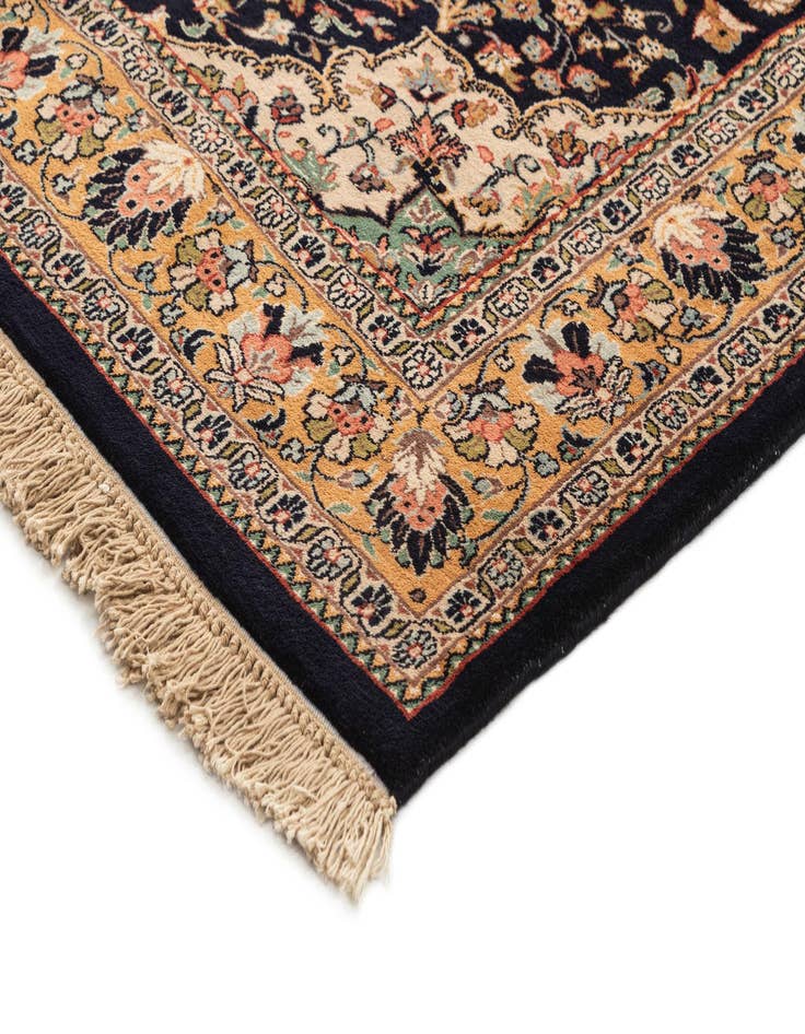 Detail image of 4' 4 x 6' 5 Hand Knotted Sarough Oriental Wool Rug