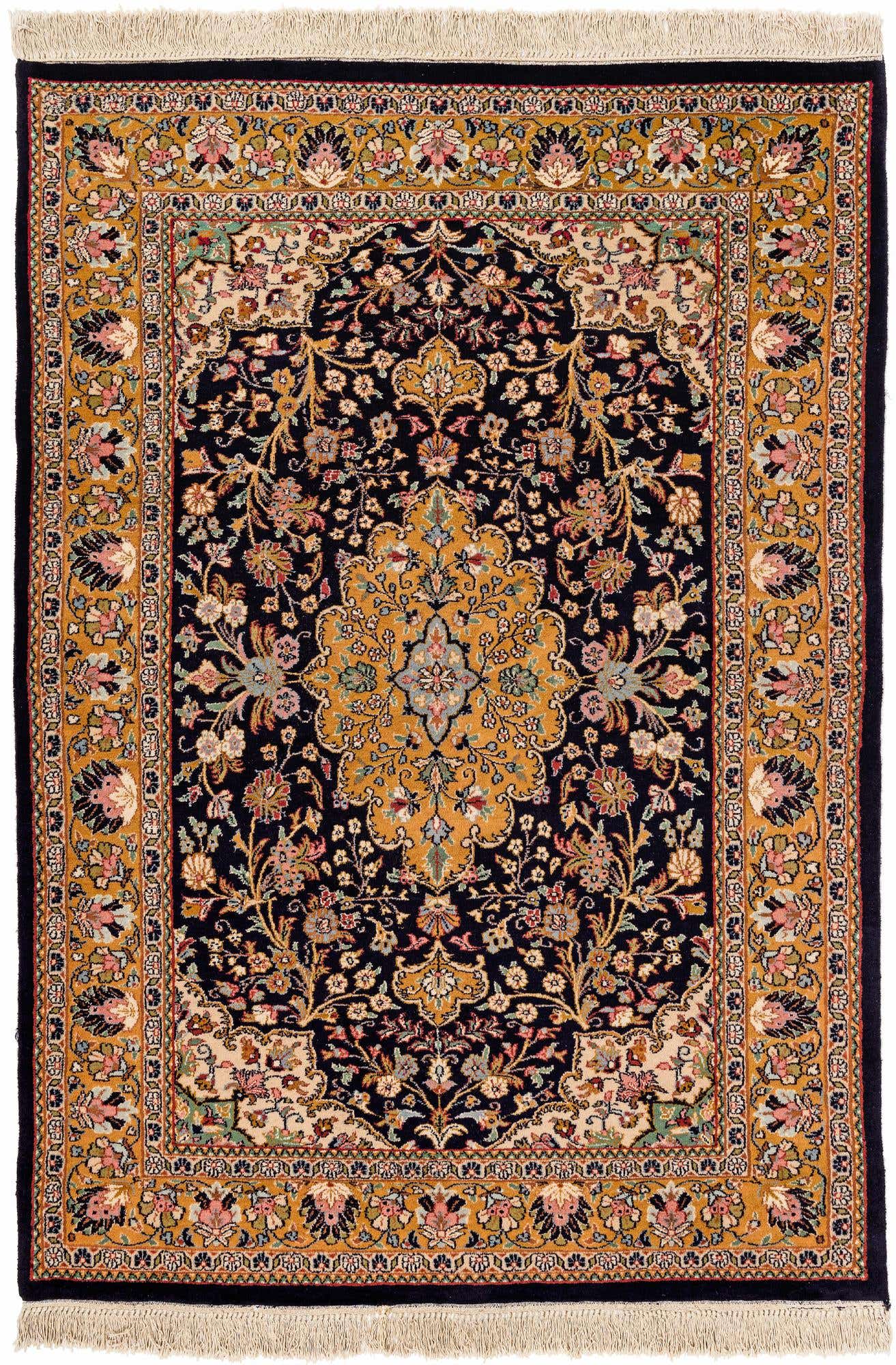 4' 5 x 6' 4 Hand Knotted Sarough Wool Rug