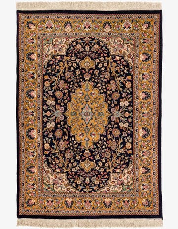 4' 5 x 6' 4 Hand Knotted Sarough Wool Rug