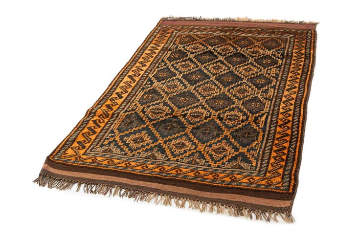 Detail image of 4' 2 x 6' 7 Hand Knotted Shiraz Persian Wool Rug