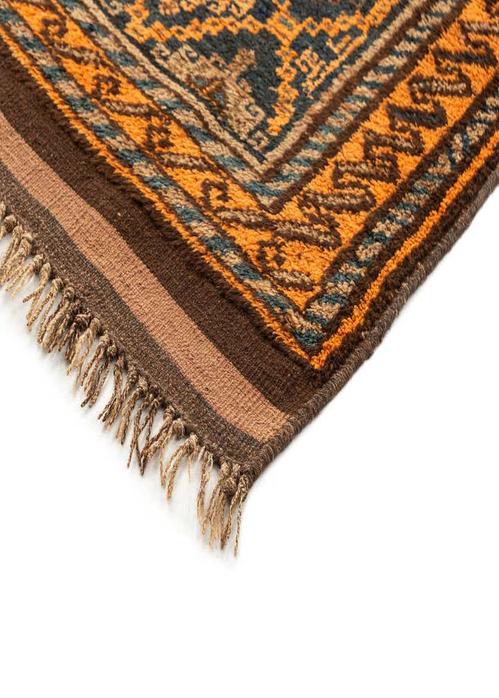4' 2 x 6' 7 Hand Knotted Shiraz Persian Wool Rug