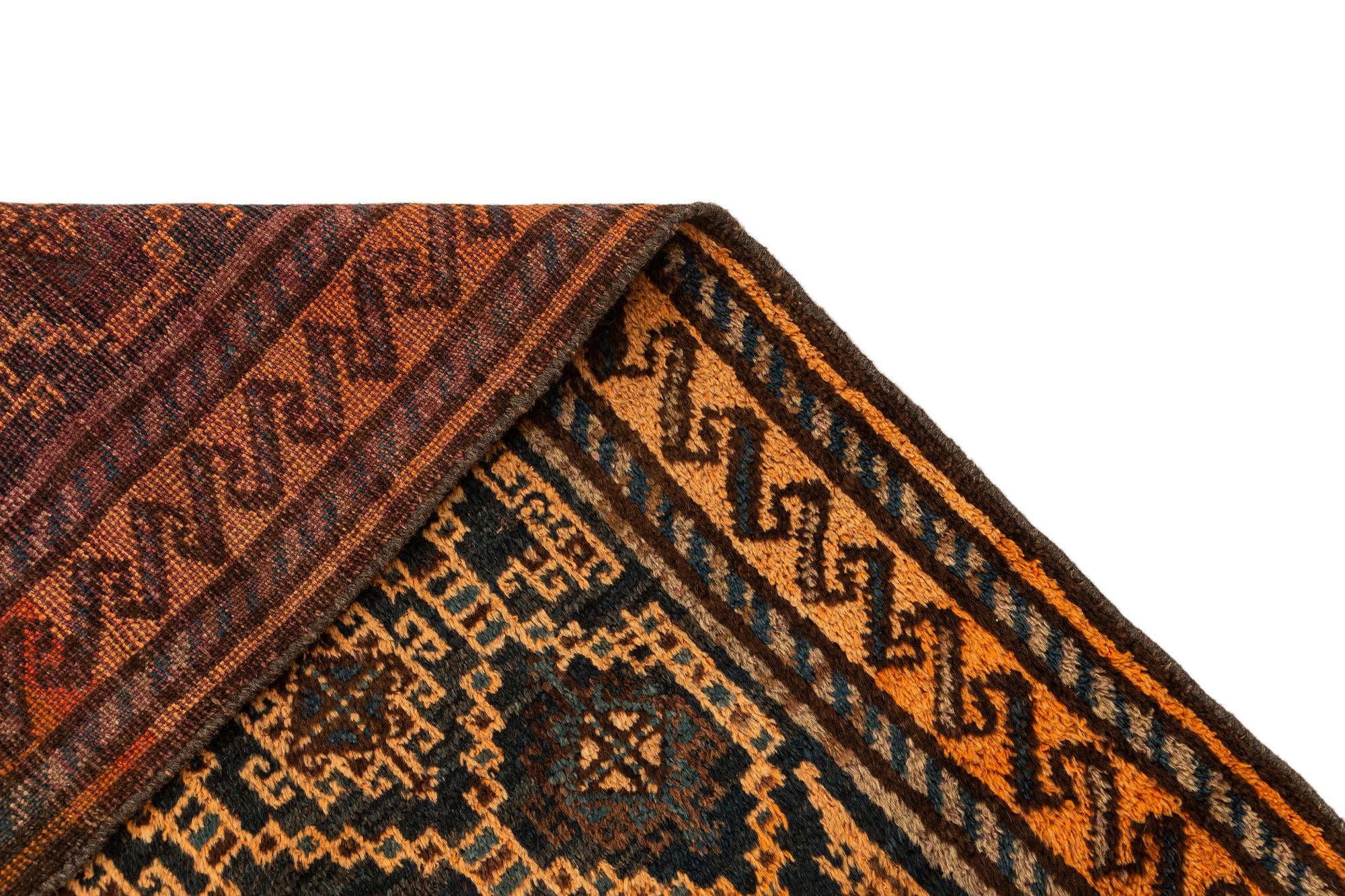 4' 2 x 6' 7 Hand Knotted Shiraz Persian Wool Rug
