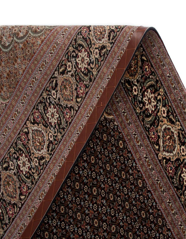 Detail image of 6' 8 x 10' 1 Tabriz Mahi Rug