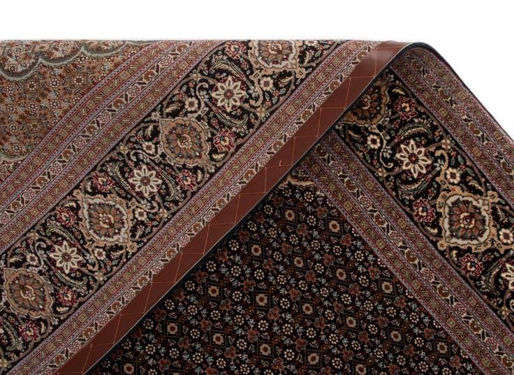 Detail image of 6' 8 x 10' 1 Tabriz Mahi Rug