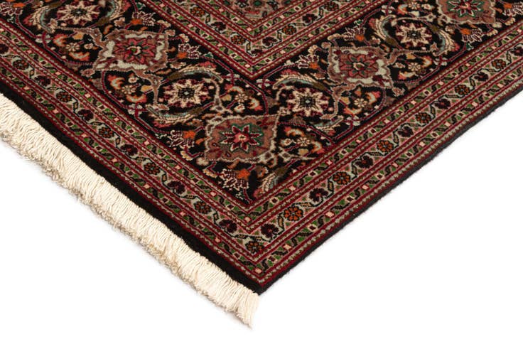 Detail image of 6' 8 x 9' 9 Tabriz Mahi Rug