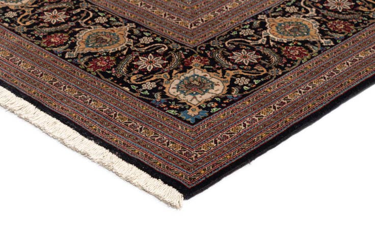 Detail image of 8' 4 x 11' 10 Tabriz Mahi Rug