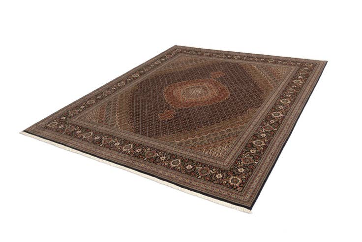 Detail image of 255cm x 310cm Tabriz Mahi Rug