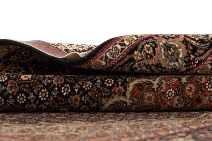 Detail image of 3' 5 x 5' 3 Tabriz Mahi Rug