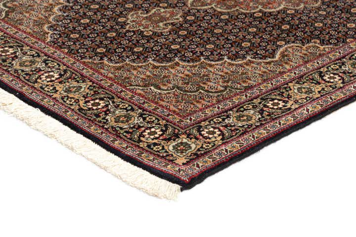 3' 4 x 5' Tabriz Mahi Rug