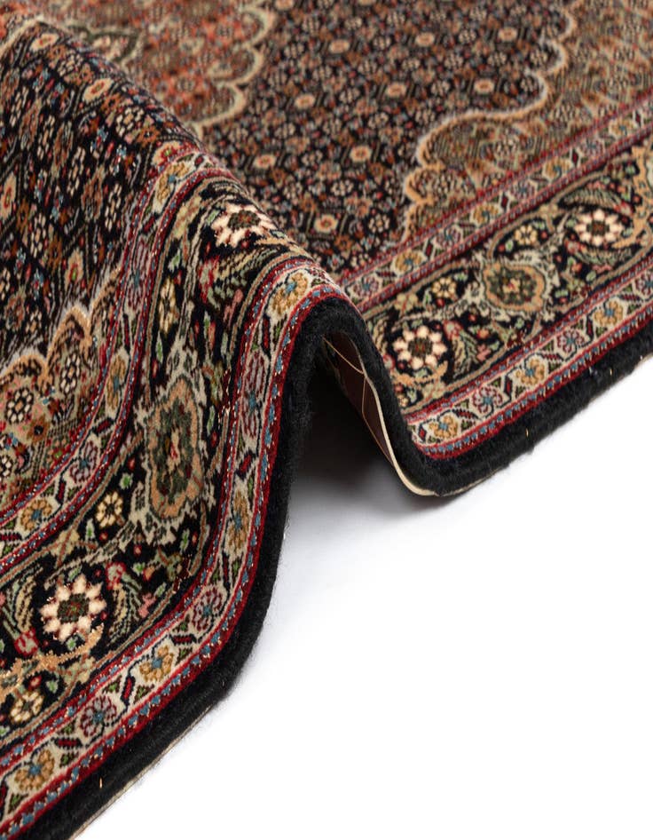 Detail image of 3' 4 x 5' Tabriz Mahi Rug