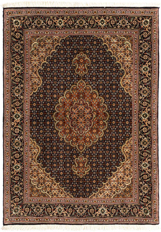 Detail image of 3' 4 x 4' 10 Tabriz Mahi Rug