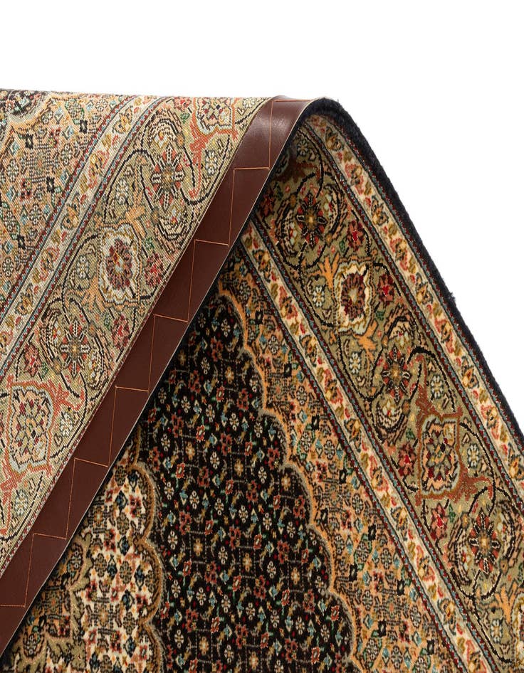 Detail image of 3' 5 x 5' 2 Tabriz Mahi Rug