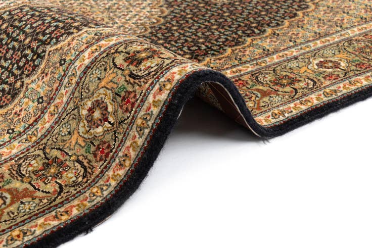 Detail image of 3' 5 x 5' 2 Tabriz Mahi Rug
