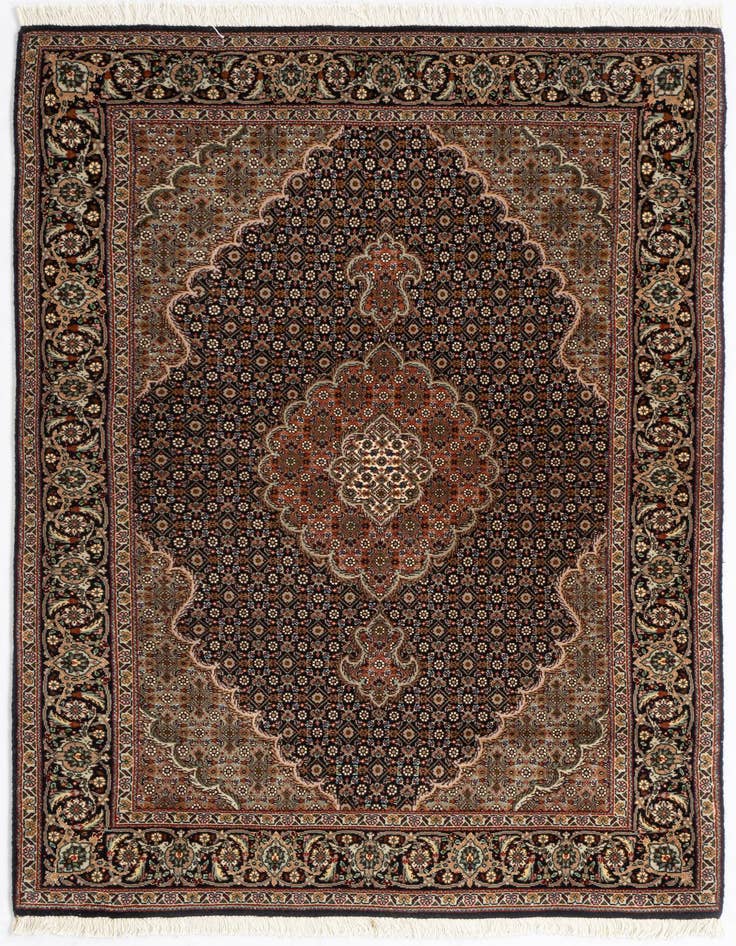 Detail image of 3' 3 x 5' 2 Tabriz Mahi Rug