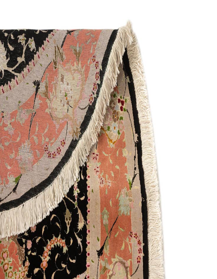 Detail image of 4' 4 x 6' 4 Tabriz Rug